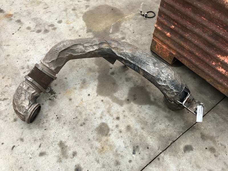 Volvo L180H Exhaust Pipe