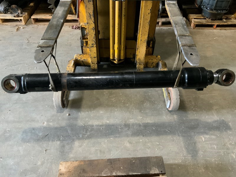 Caterpillar 323F Cylinder And Seal Gp-boom